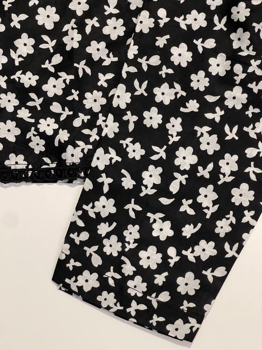 Monochrome