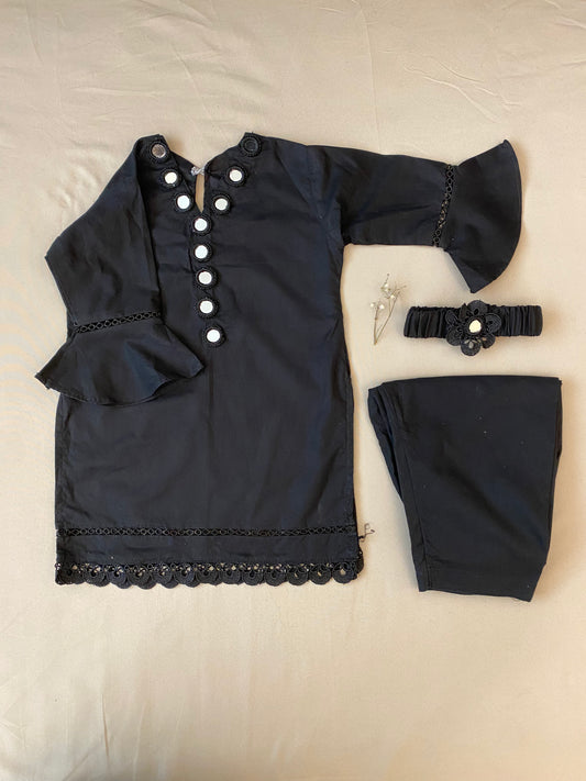 Black with Mirror accents