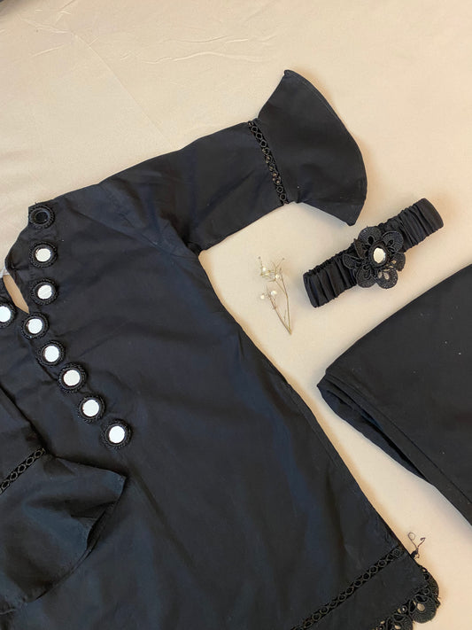 Black with Mirror accents