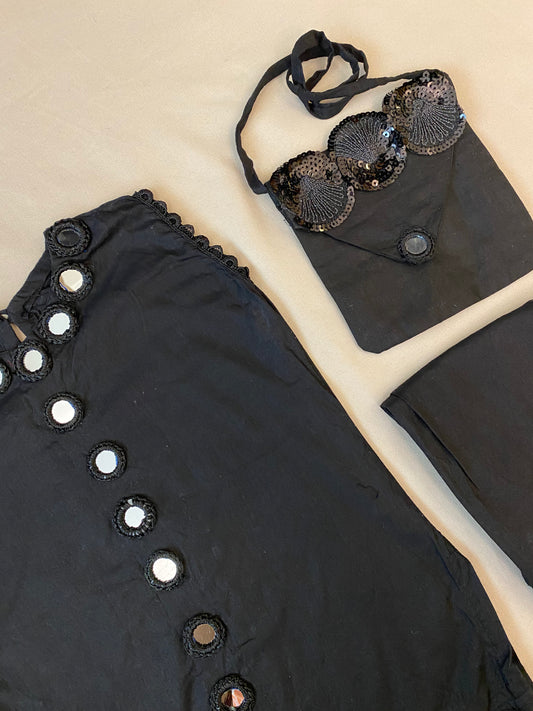 Black with Mirror accents (alt)